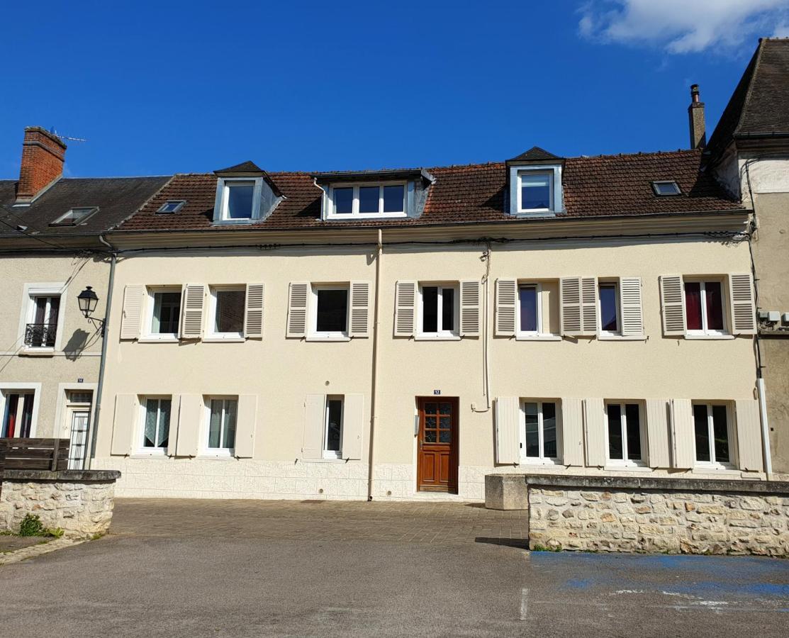 Gaillon Appartement Avec Terrasse מראה חיצוני תמונה